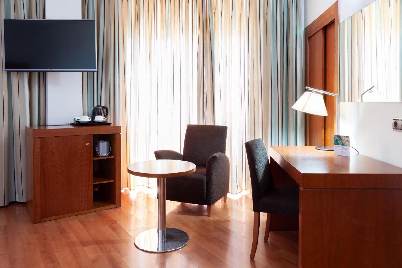 Senator Huelva Hotel ภายนอก รูปภาพ
